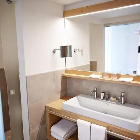 Contact Us At What App - 0041-798-078-462 For Bookings! - With Fascinating Views Over アパート