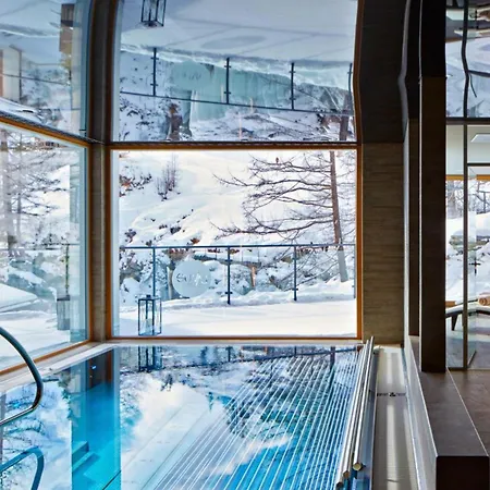 Contact Us At What App - 0041-798-078-462 For Bookings! - With Fascinating Views Over アパート