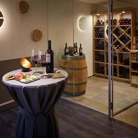 アパート Contact Us At What App - 0041-798-078-462 For Bookings! - With Fascinating Views Over *